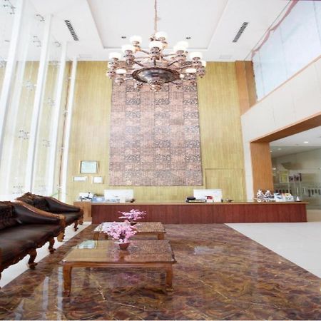 The Atrium Hotel & Resort Yogyakarta Melati Exteriör bild