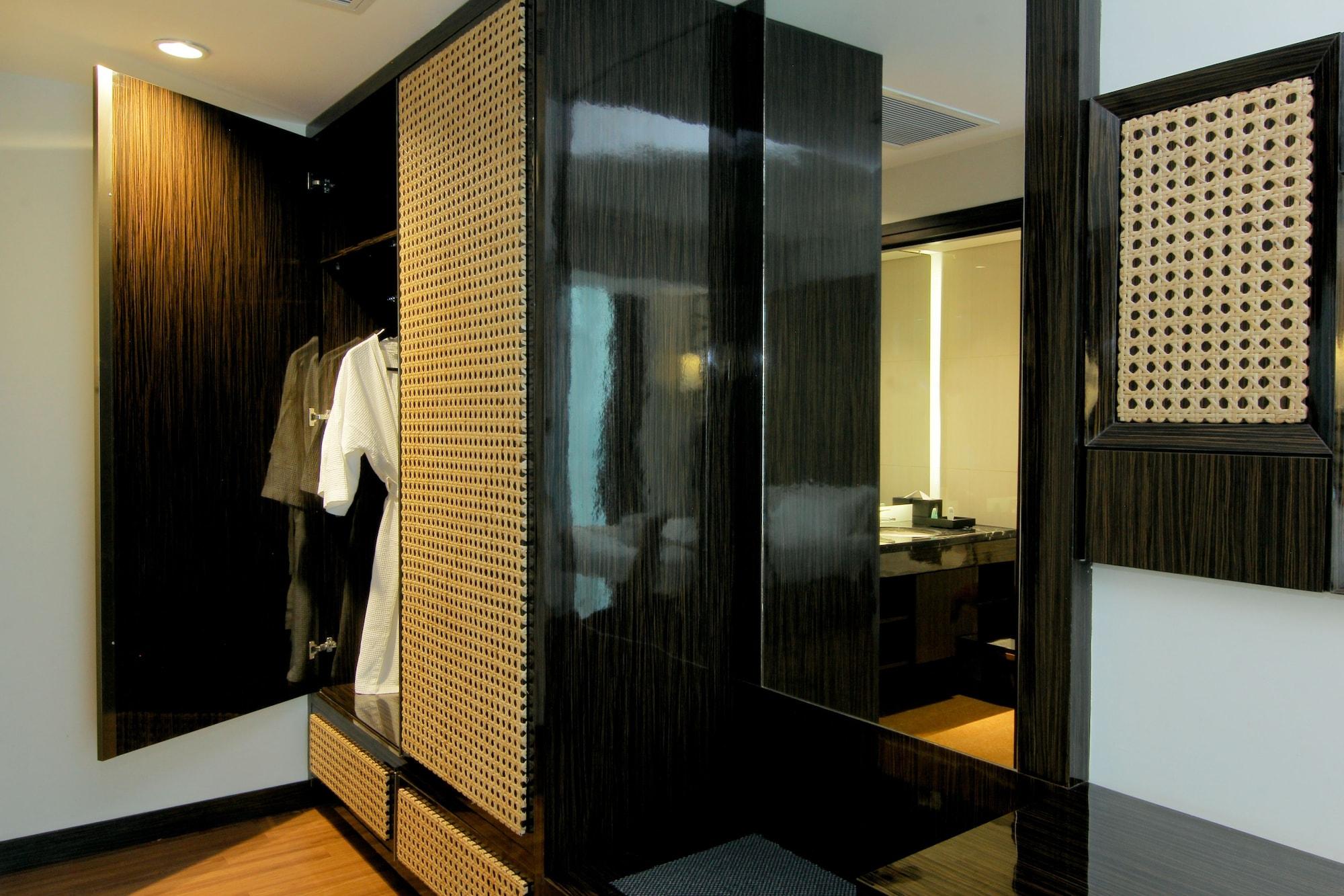 The Atrium Hotel & Resort Yogyakarta Melati Exteriör bild