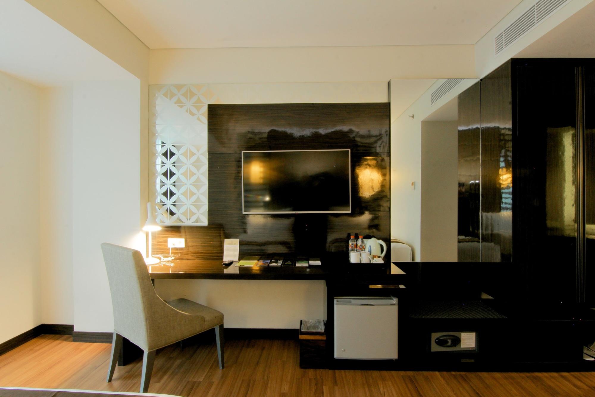 The Atrium Hotel & Resort Yogyakarta Melati Exteriör bild