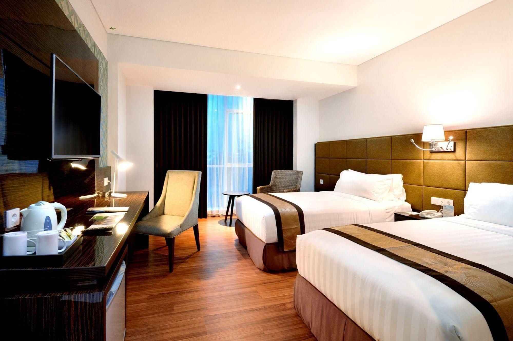 The Atrium Hotel & Resort Yogyakarta Melati Exteriör bild
