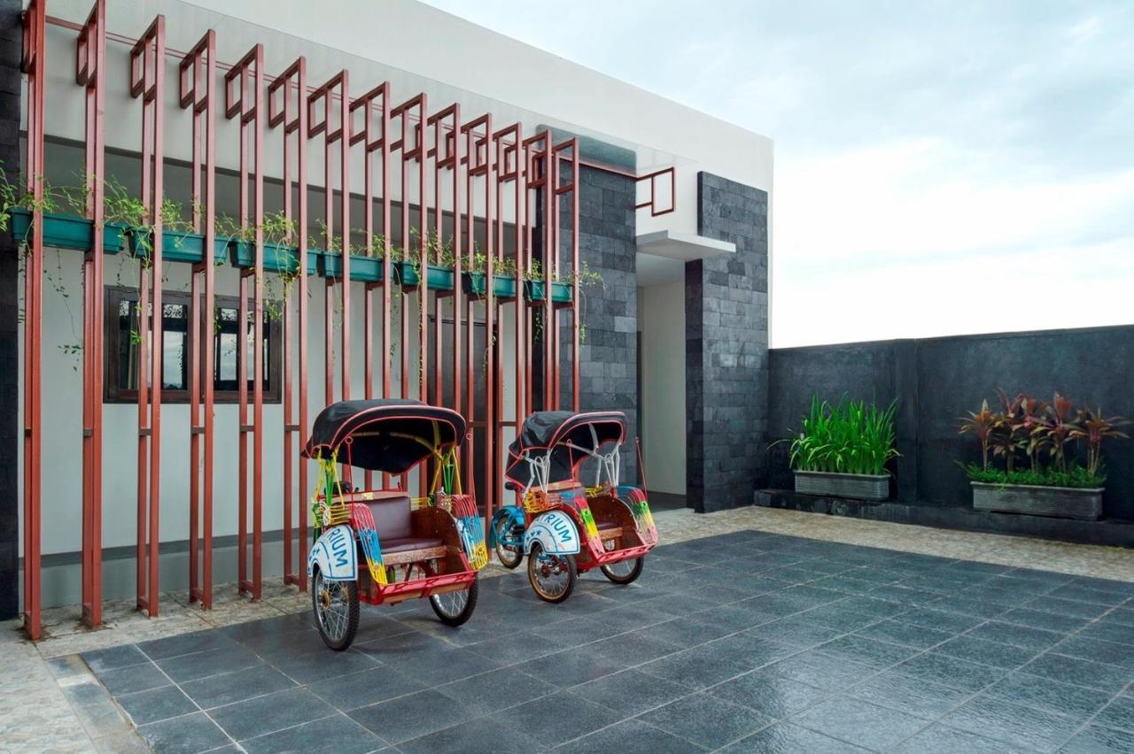 The Atrium Hotel & Resort Yogyakarta Melati Exteriör bild